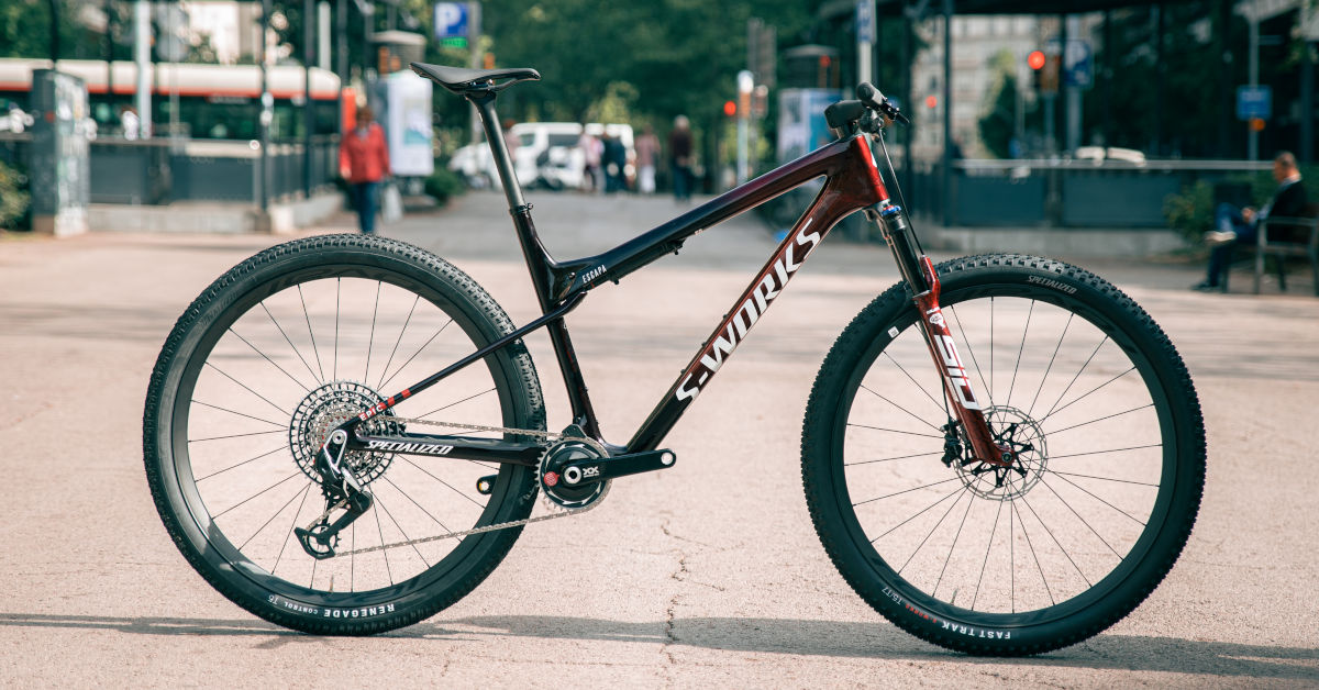 Comparativa 2024: Orbea Oiz M-LTD vs Specialized S-Works Epic WC