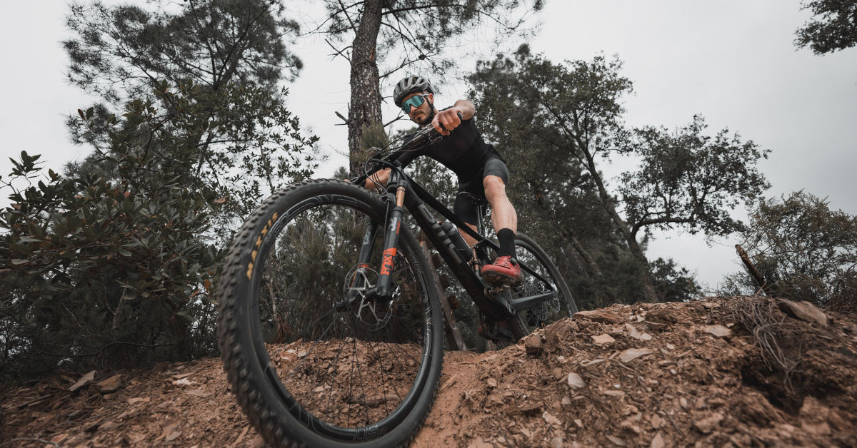 Guía de compra para bicicletas de montaña: todo lo que deberías saber