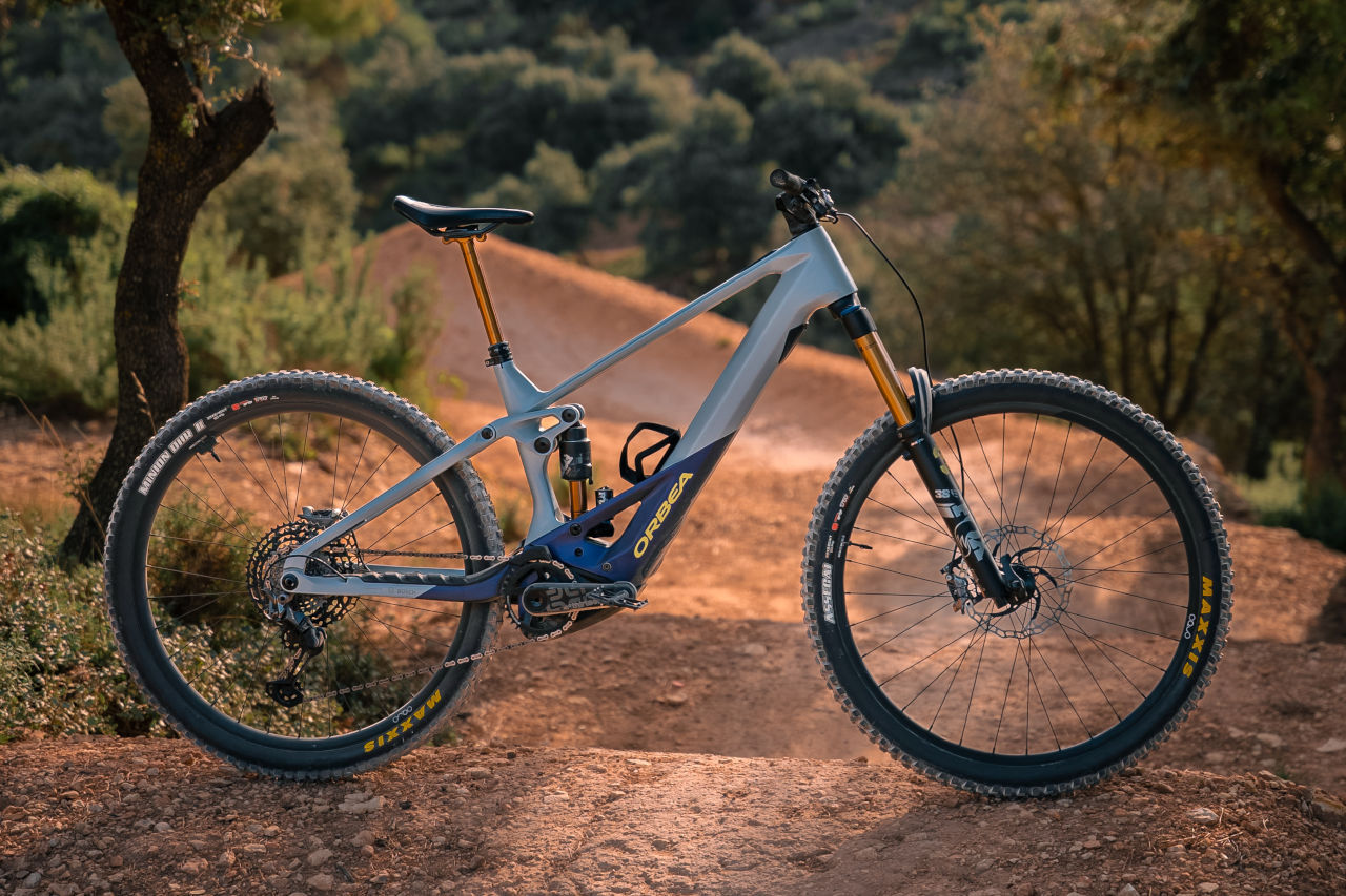 Mejores bicicletas eléctricas de montaña 2023