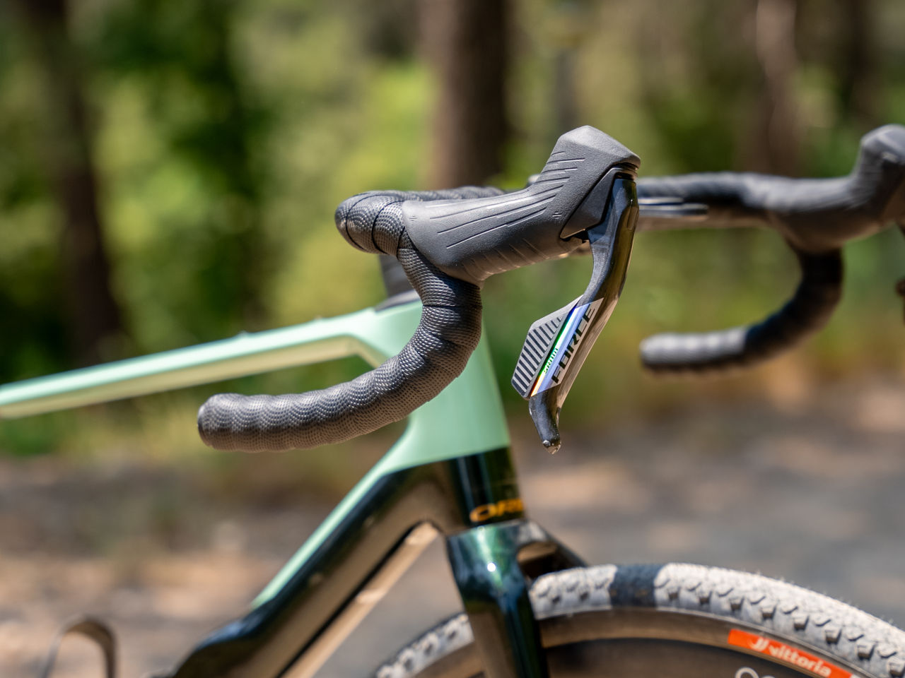 Nueva Orbea Terra 2025: La gravel bike vers&aacute;til que lo cambia todo