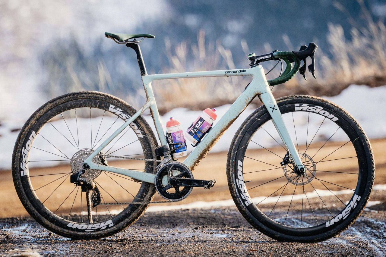 Comparativa gravel: Orbea Terra vs Cannondale SuperSix EVO SE
